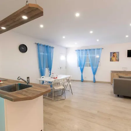 Aparthotel Acogedor Con Piscina En Tenerife 3*